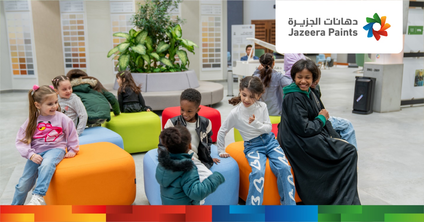 صورة تحتوي على تلبيس, شخص, جينز, فتاة

تم إنشاء الوصف تلقائياً