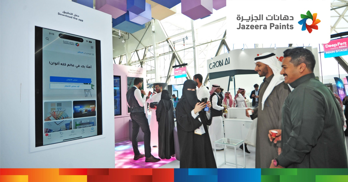 A group of people in a room

Description automatically generated